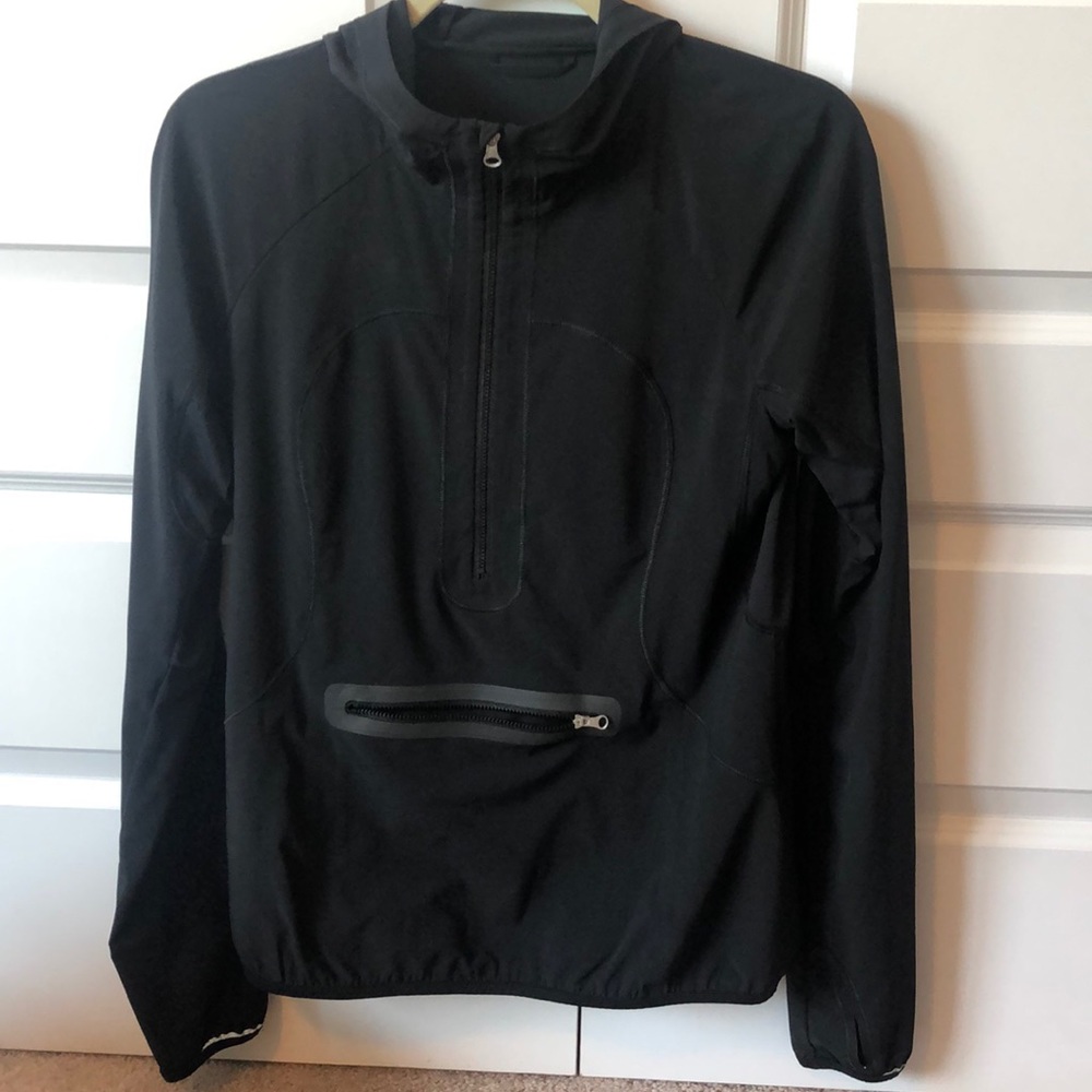 Lululemon lightweight running pullover!  Size 4